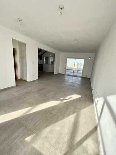 Imagen 2 de 11 de Vendo Duplex A Estrenar De 3 Dormitorios En Solares De Manantiales