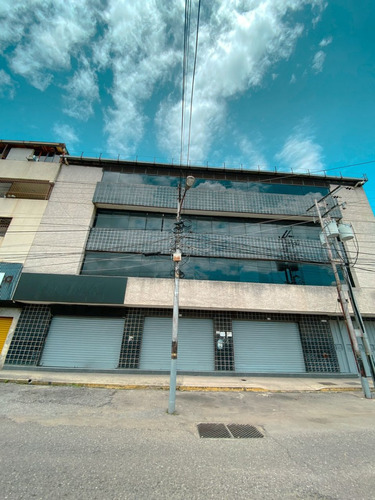 Edificio En Venta Ubicado En Avenida 96, El Carmen, Maracay