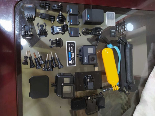 Go Pro Hero 7 Black +cartão 128gb+ 3 Baterias (originais)