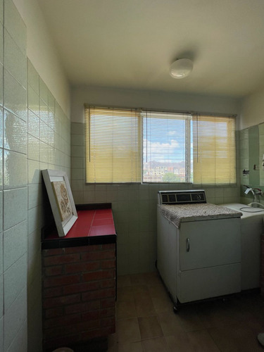 Apartamento En Residencias Girasol Jcrc