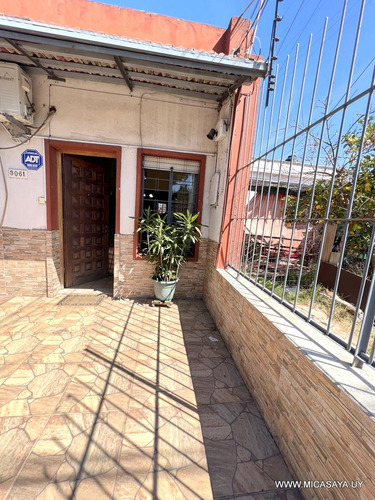 Venta Casa, A Dos Cuadras De 8 De Octubre, 3 Dormitorios