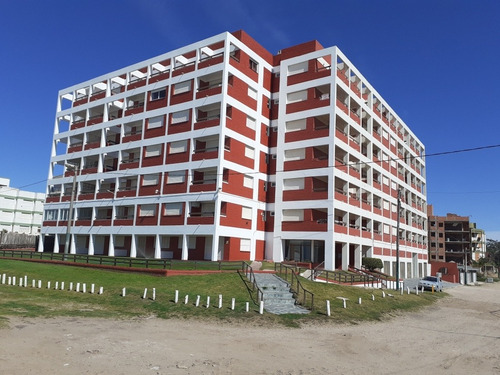 Departamento En Villa Gesell - 2 Ambientes Con Cochera, Edificio Vistamar Xii