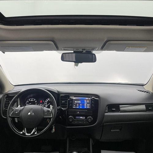 Imagem 8 de 15 de Mitsubishi Outlander 2016 2.0 L4 Cvt 5p