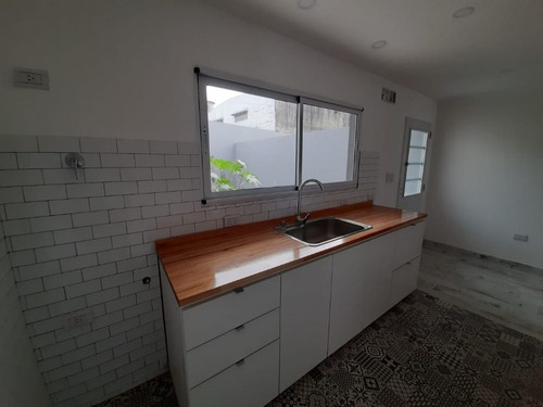 Imagen 10 de 14 de Duplex En Venta En Ituzaingo Norte