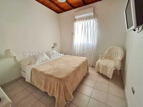 Venta Casa Con Ubicacion Estratégica En La Av Intercomunal Cabudare-barquisimeto Rah Ve