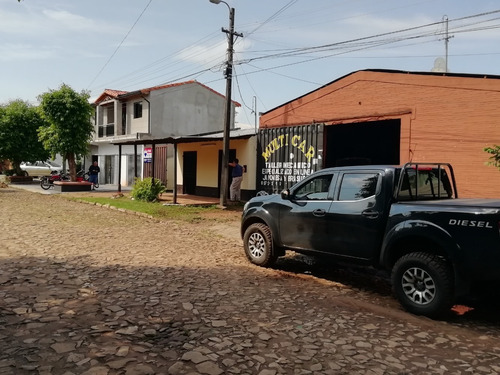 Imagen 4 de 14 de Vendo Propiedad Céntrica En Coronel Oviedo Calle A Calle
