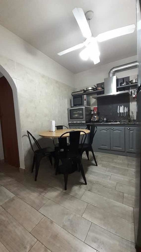 Imagen 7 de 14 de Duplex Al Frente 3 Ambientes Con Patio