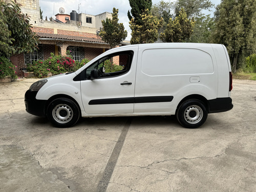 Peugeot Partner 1.6 Hdi 5 Puertas Mt