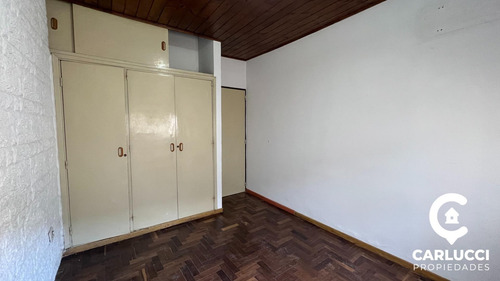 Imagen 4 de 7 de Chalet En Ph En Venta En Castelar