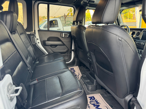 Jeep Wrangler 3.6 Unlimited Sahara 4x4 At