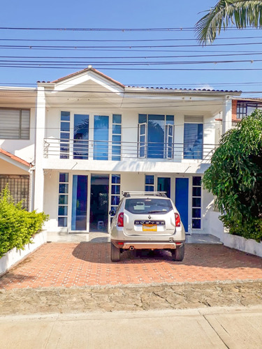 Grandiosa Casa En Silvania Tipo Americana A Tan Solo 45 Minutos De Bogotá.