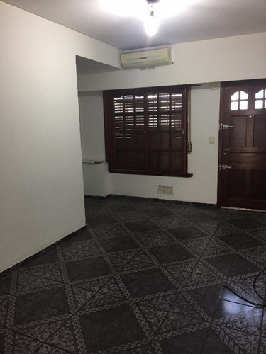 Imagen 3 de 5 de Departamento Tipo Casa En Venta En Bernal Oeste