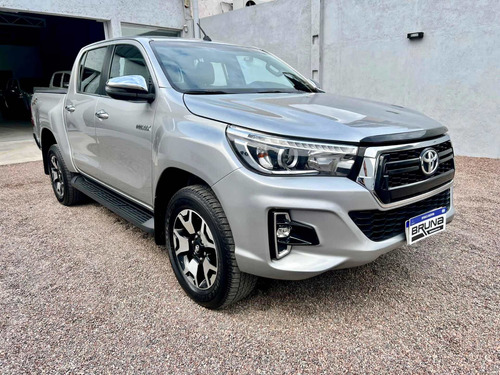 Imagen 2 de 11 de Toyota Hilux 2020 2.8 Cd Srx 177cv 4x4 At