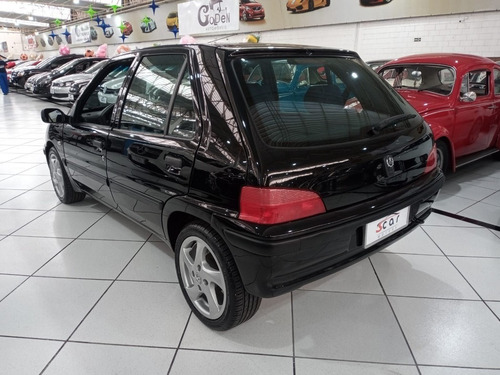 Imagem 4 de 12 de Peugeot 106 1.0 Soleil - 2000