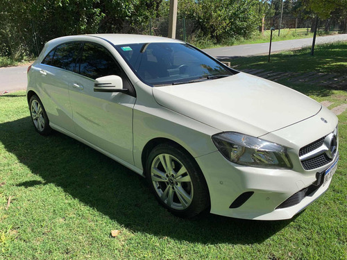 Imagen 2 de 13 de Mercedes-benz Clase A 2017 1.6 A200 Urban 156cv