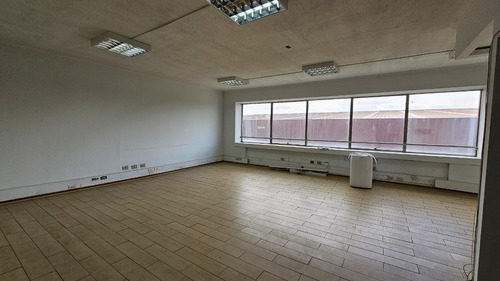 Oficina En Venta De 50 M2 Habilitada Pudahuel, Rm.