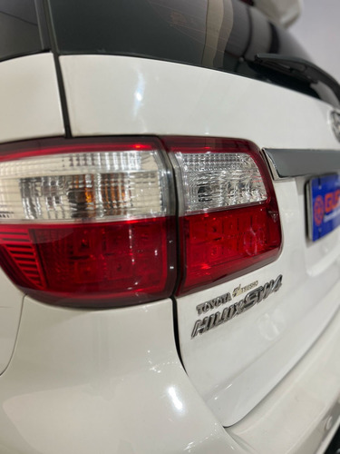 Toyota Hilux SW4 3.0 Srv 7l 4x4 Aut. 5p