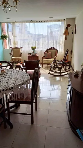 Amplio Apartamento De 2 Alcobas En Santa Paula. 90 M2. Piso 4 Con Ascensor.