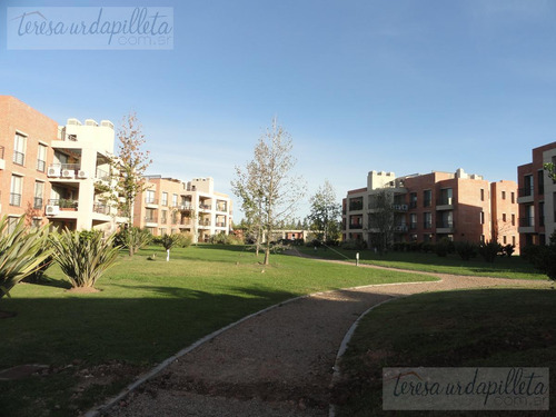 Departamento En Venta 3 Ambientes Planta Baja Con Jardín En Terrazas De Ayres- Ayres Vila- Pilar