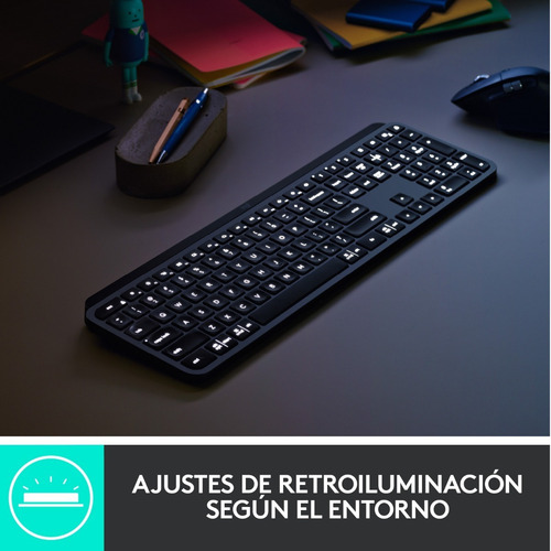 Imagen 7 de 11 de Teclado bluetooth Logitech Master Series MX Keys QWERTY español España color grafito con luz blanca