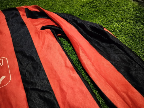 Camiseta Unisport Negra Y Roja (Usado)