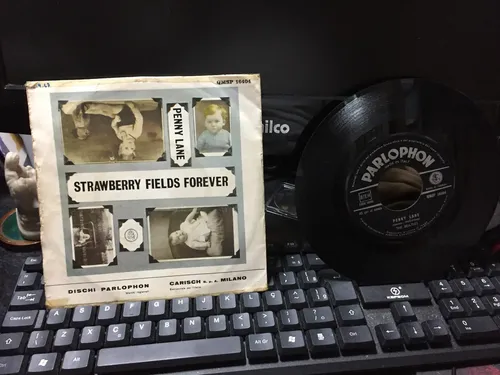 ７インチ★BEATLES★Strawberry Fields Forever U The Beatles Compacto 7 Strawberry Fields Forever Imp Italia