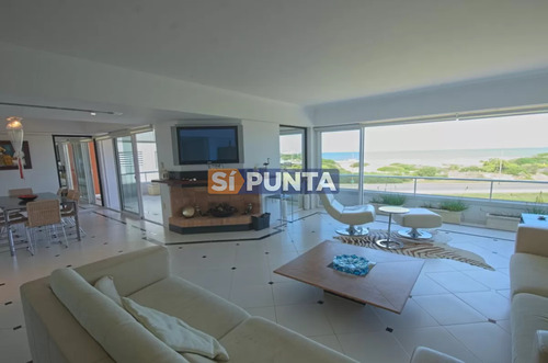 Alquiler Apartamento 4 Dormitorios Playa Brava