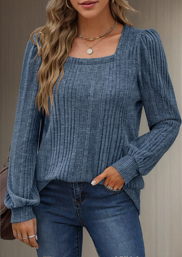 A Top De Mujer De Manga Larga Y Cuello Cuadrado