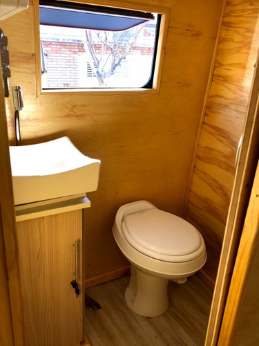 Imagem 5 de 13 de Motorhome Mercedes Nielson Com Documento