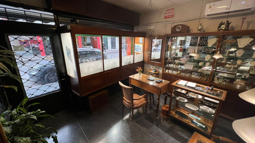 Alquiler Local Comercial, Centro Cordon Colonia Y Vazquez, Salon, Oficina Baño Y Subsuelo. 72 M2