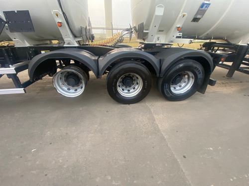 Bitrenzão Tanque 9 Eixos Randon 60.000 Litros