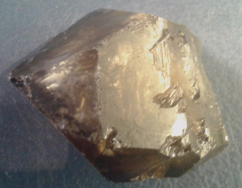 Mineral Roca Cuarzo Cristal Elestial Yacare Ahumado