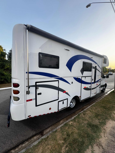 Motorhome Sprinter517 2024 Para 6pessoas Viajando E Dormindo