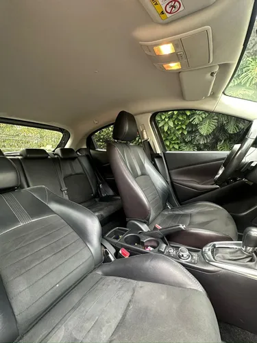 Mazda 2 Grand Touring LX