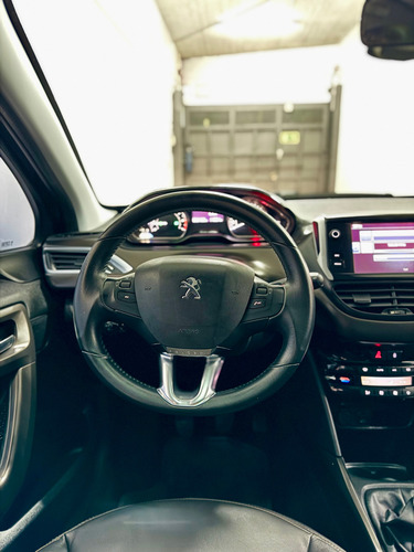 Peugeot 2008 1.6 Feline
