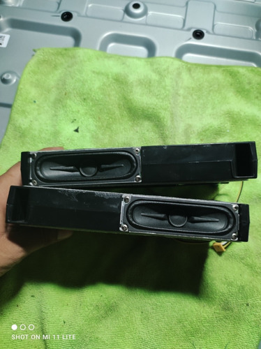 Bocinas Internas Para Pantalla Samsung Un50nu7090f (Usado)