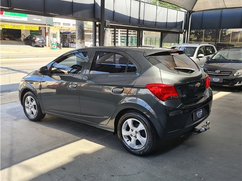 Chevrolet Onix 1.4 Mpfi Lt 8v Flex 4p Manual