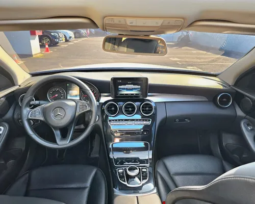 Mercedes Benz Avantgarde C180 2017 At 1.6t Kms 108.200 Sura