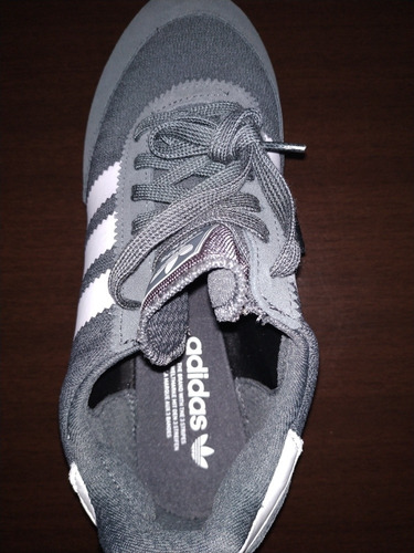 Tenis adidas Iniki I-5923 Cinza N41