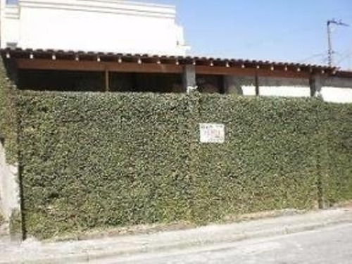 Casa Terrea, 2 Dormitório(s), 1 Banheiro(s), 4 Garagem(ns), 180,00m² - V890 - 2809945