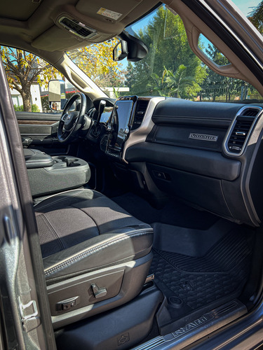 RAM 2500 6.7 Laramie I Atx 350cv 4x4