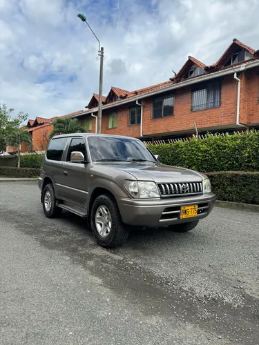 Toyota Prado 2.7 Sumo