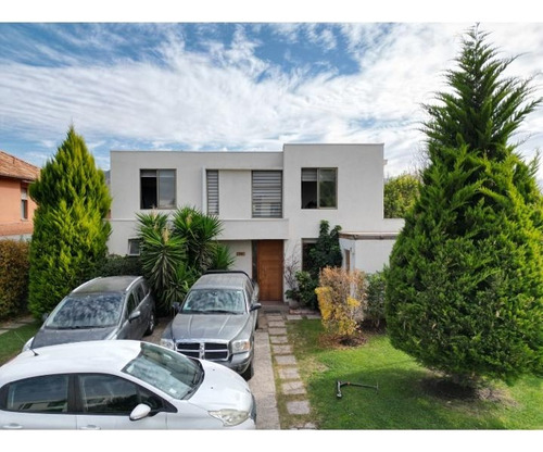 Casa 4 Dorm + Servicios Santa Elena Chicureo Muy Segura