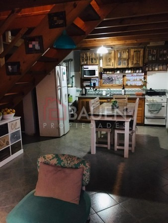 Imagen 5 de 16 de Cabañas En Pleno Bosque, Cercano Al Centro Con Todos Los Servicios