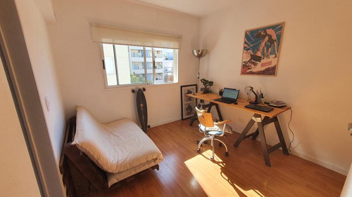 ¡impecable 3 Ambientes Con Cochera Y Amenities Y Mucha Luz !