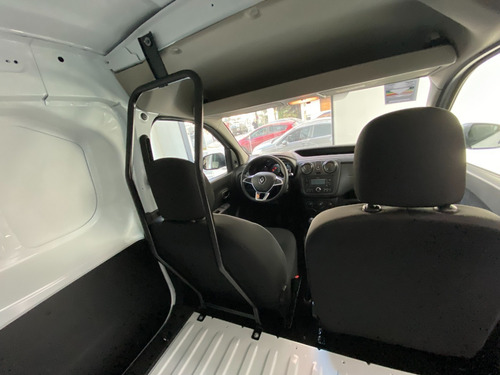 Imagen 10 de 25 de Renault Kangoo 2023 Express Confort 1.6 Sce Furgon Stock Os