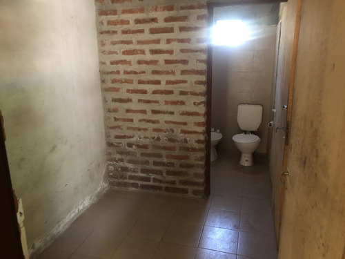 Galpon En Venta En Zona Canal 5 Sobre Calle Tinogasta