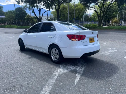 Kia CERATO FORTE 1.6