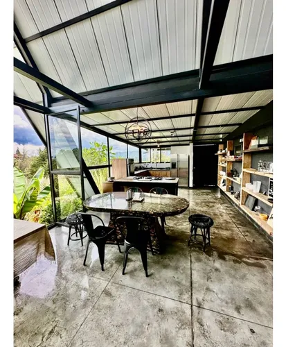 Casa En Arriendo Amoblado En Rionegro Con Jacuzzi