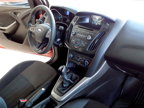 Ford Focus III 1.6 Sedan S